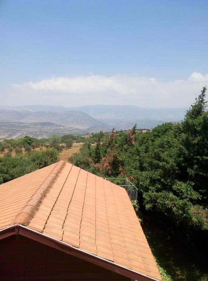 Вилла Cabin In The View Hararit Экстерьер фото