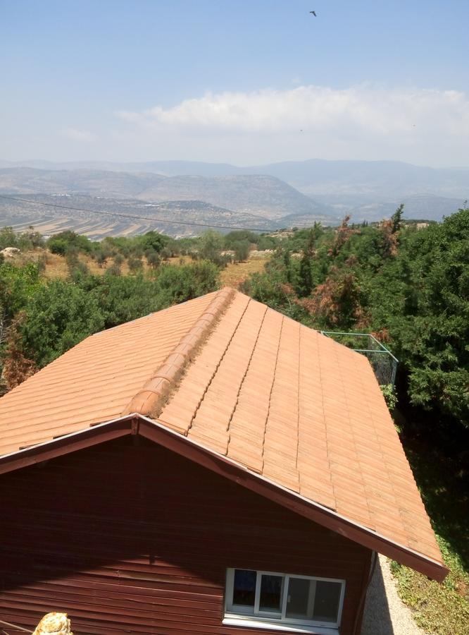 Вилла Cabin In The View Hararit Экстерьер фото